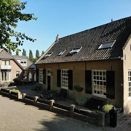 Hofstede Vaart 度假居 栋恩