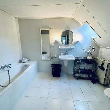 Hofstede Vaart 栋恩